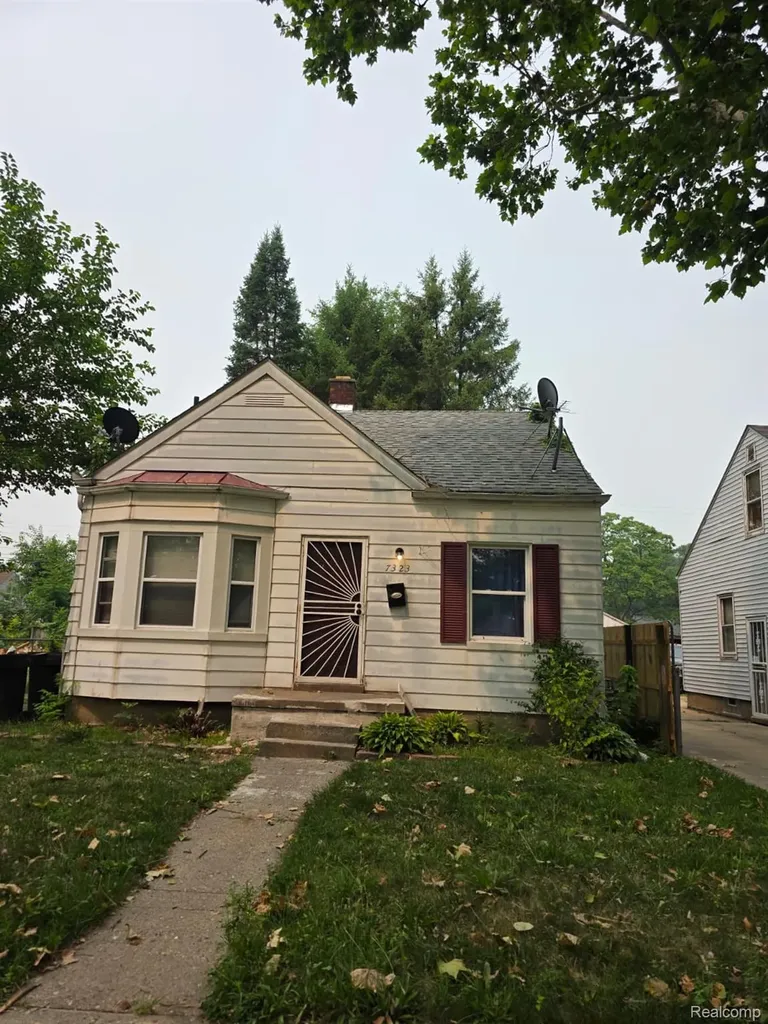 7323 Mettetal Street Detroit City MI 48228