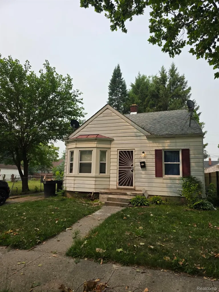 7323 Mettetal Street Detroit City MI 48228