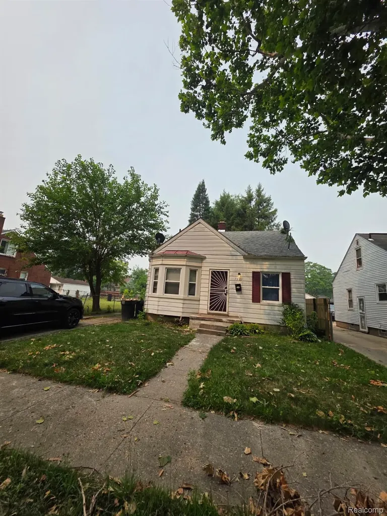 7323 Mettetal Street Detroit City MI 48228