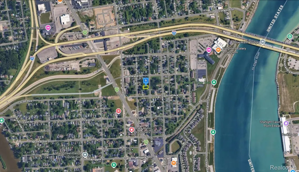 2015 Elk Street Port Huron City MI 48060