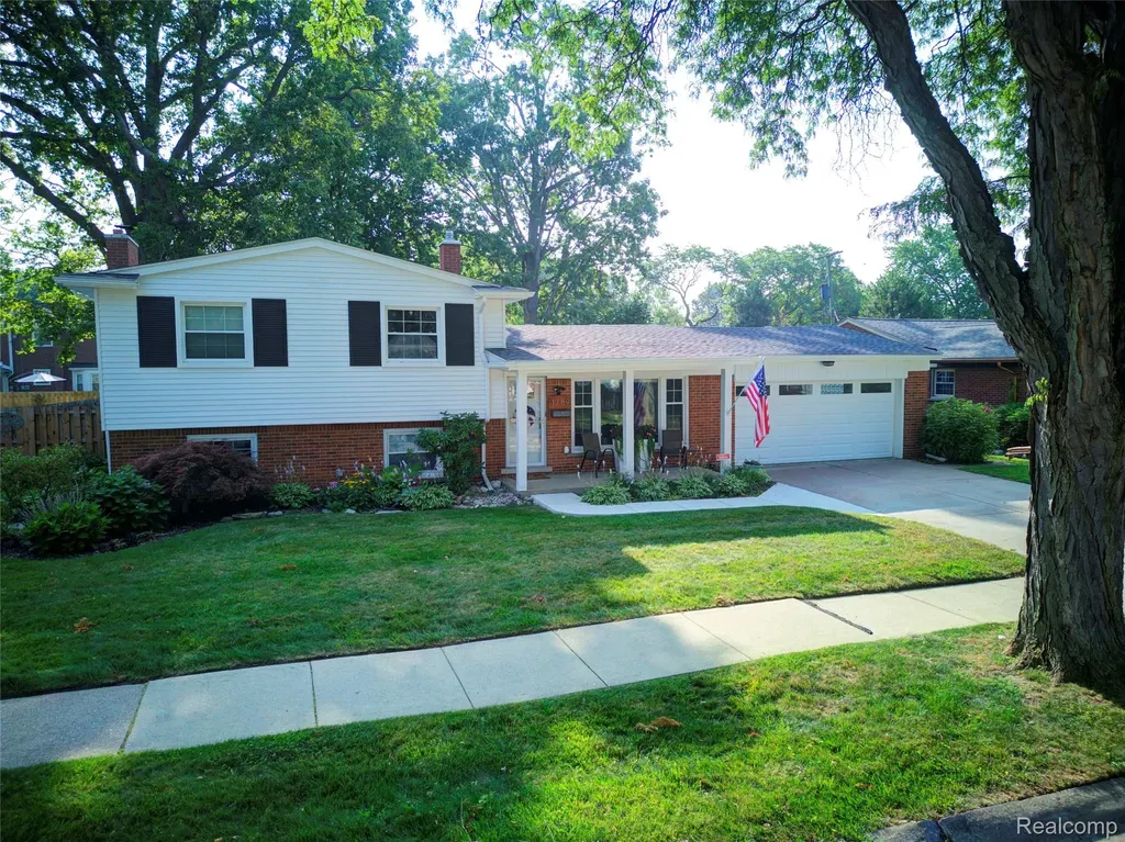 1789 Boxford Street Trenton City MI 48183