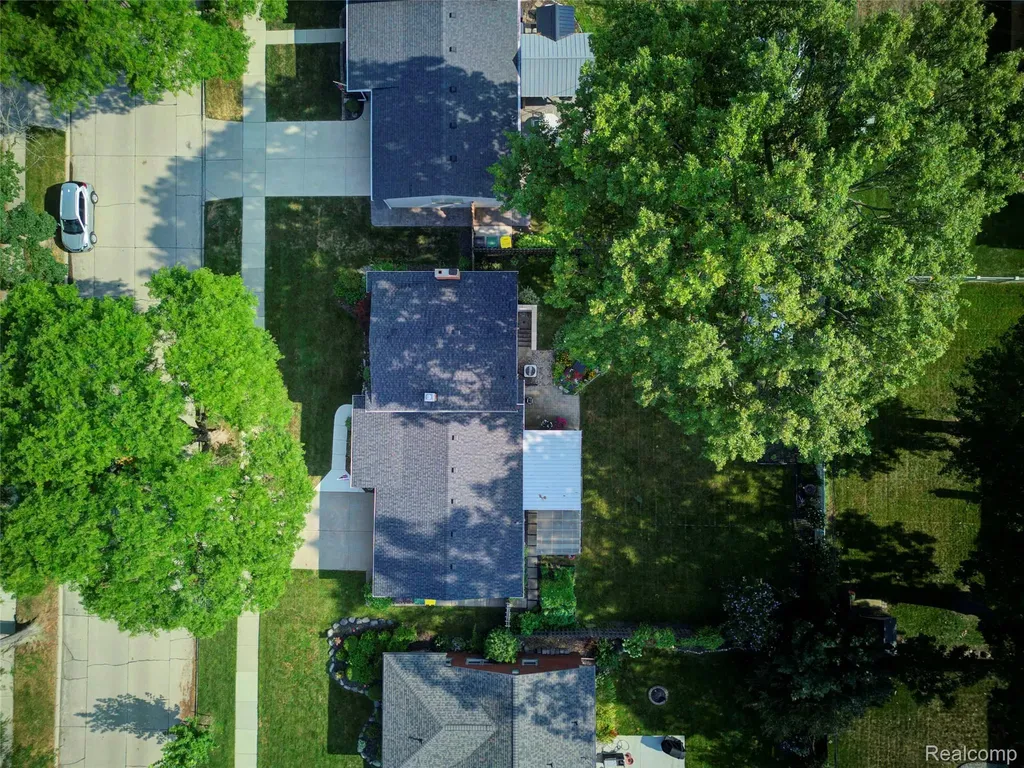 1789 Boxford Street Trenton City MI 48183