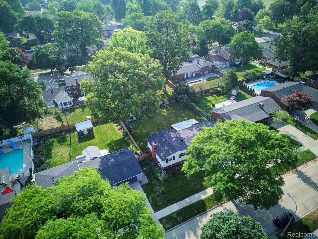 1789 Boxford Street Trenton City MI 48183