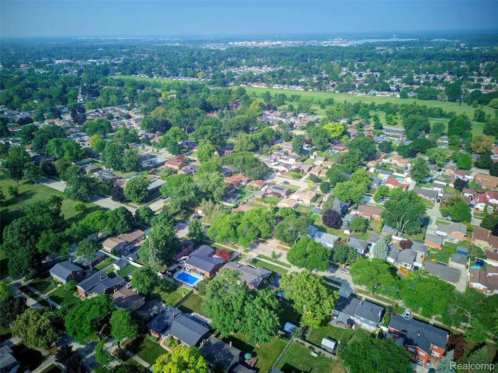 1789 Boxford Street Trenton City MI 48183