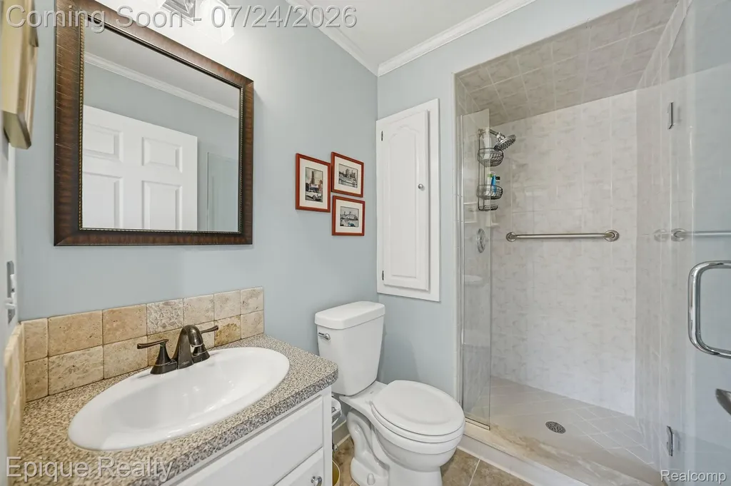 11551 Creekside Court Sterling Heights City MI 48312
