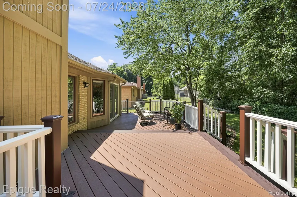 11551 Creekside Court Sterling Heights City MI 48312