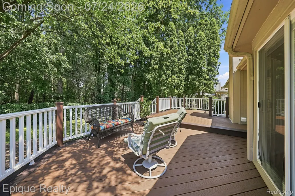 11551 Creekside Court Sterling Heights City MI 48312