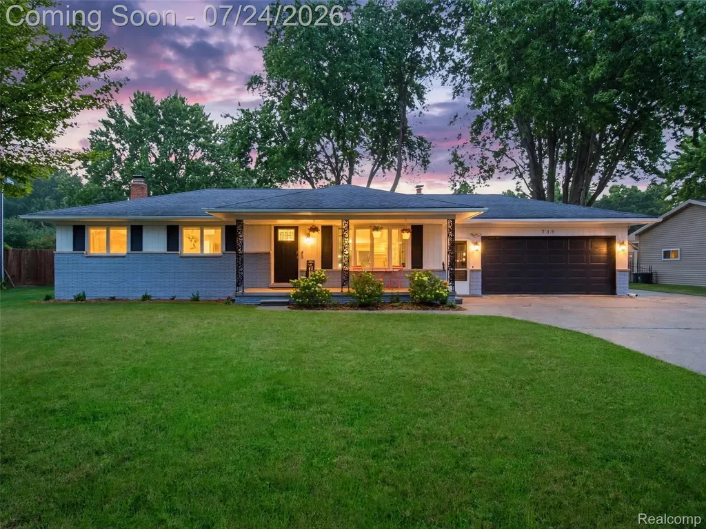 738 6th Street Marysville City MI 48040
