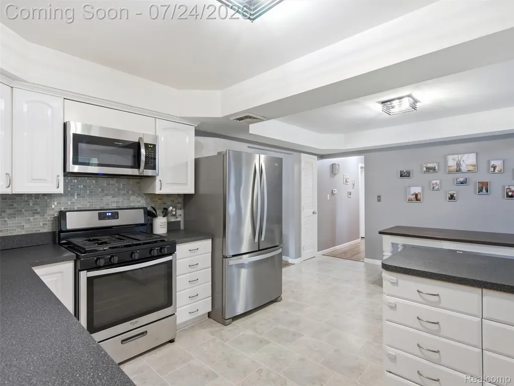 738 6th Street Marysville City MI 48040