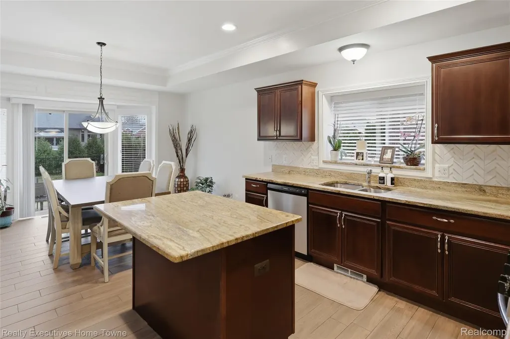 50486 Torrey Pines Drive Macomb Township MI 48042