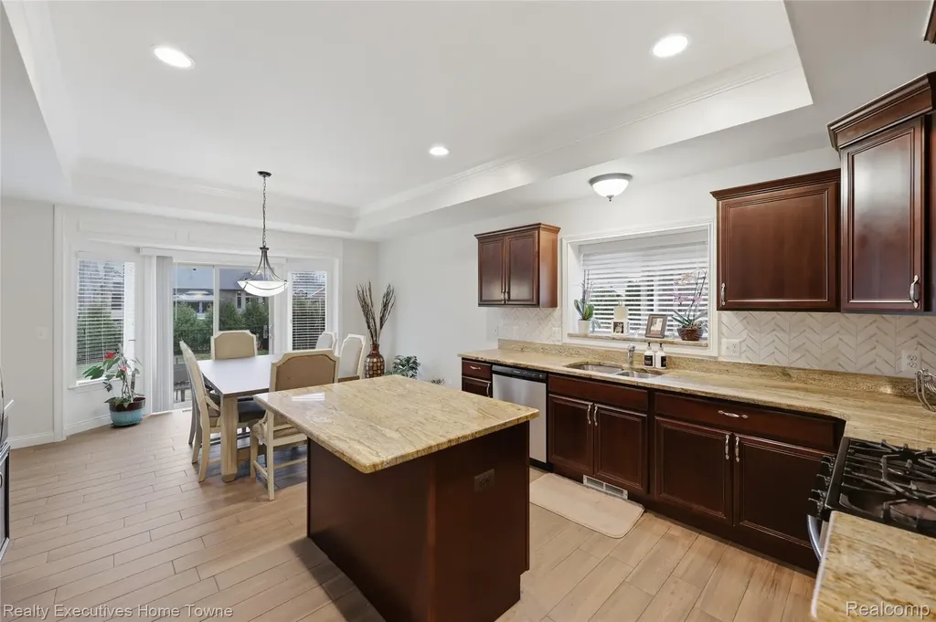 50486 Torrey Pines Drive Macomb Township MI 48042