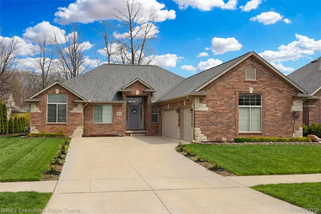 50486 Torrey Pines Drive Macomb Township MI 48042