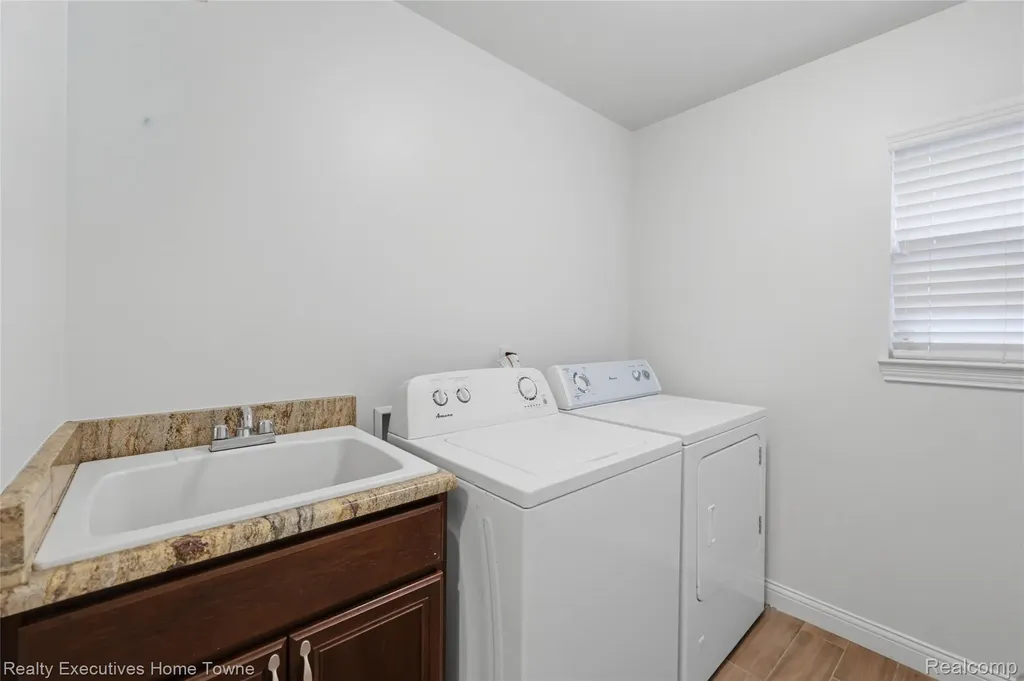 50486 Torrey Pines Drive Macomb Township MI 48042