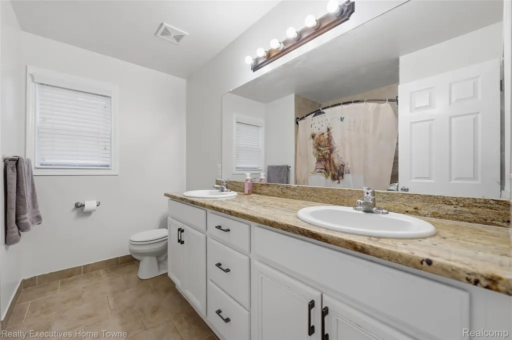 50486 Torrey Pines Drive Macomb Township MI 48042