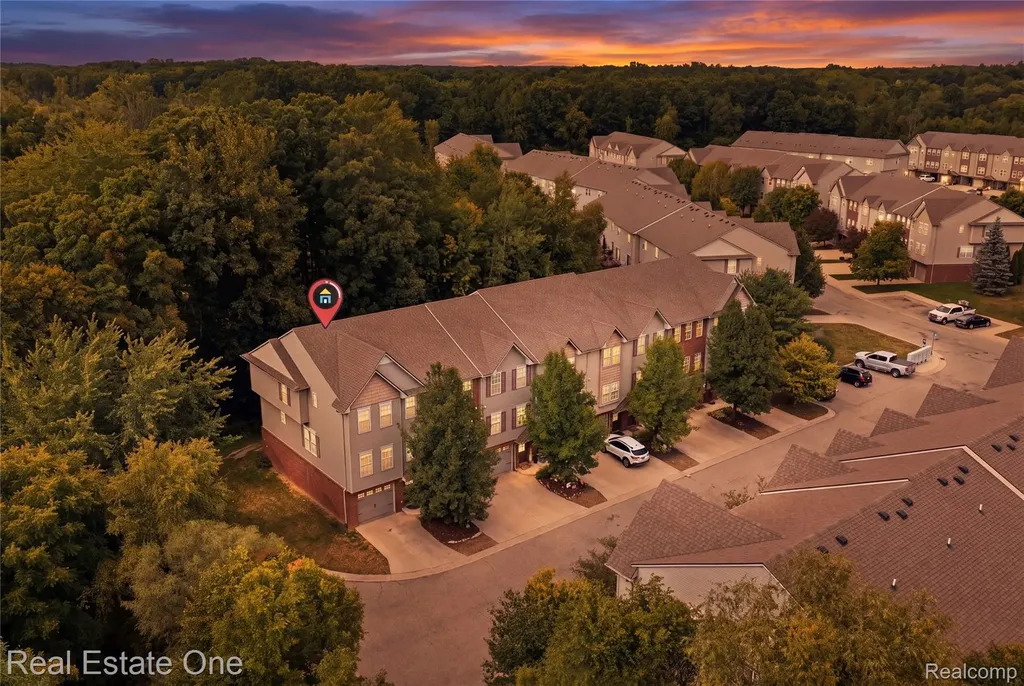 1615 Red Hickory Court Howell Township MI 48855