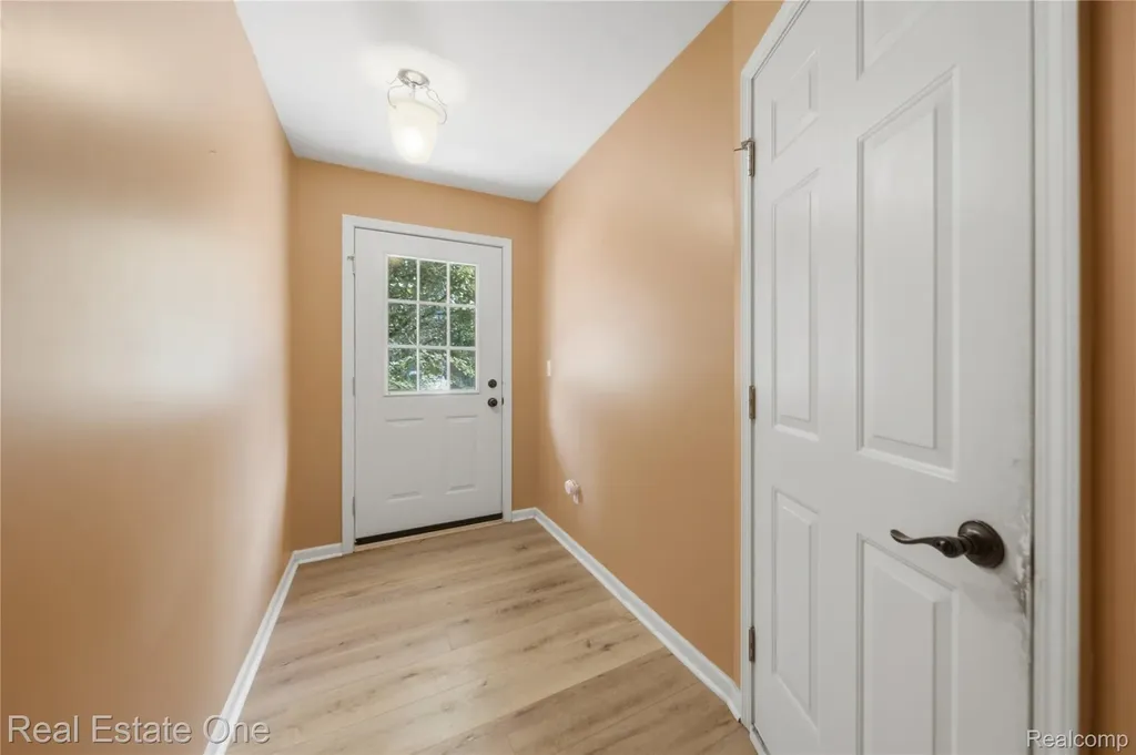 1615 Red Hickory Court Howell Township MI 48855