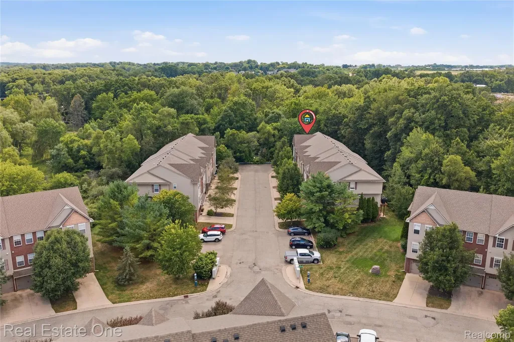 1615 Red Hickory Court Howell Township MI 48855
