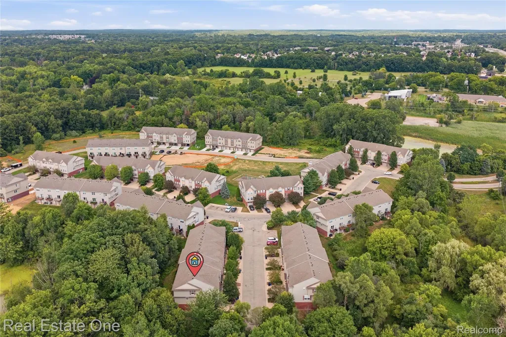 1615 Red Hickory Court Howell Township MI 48855