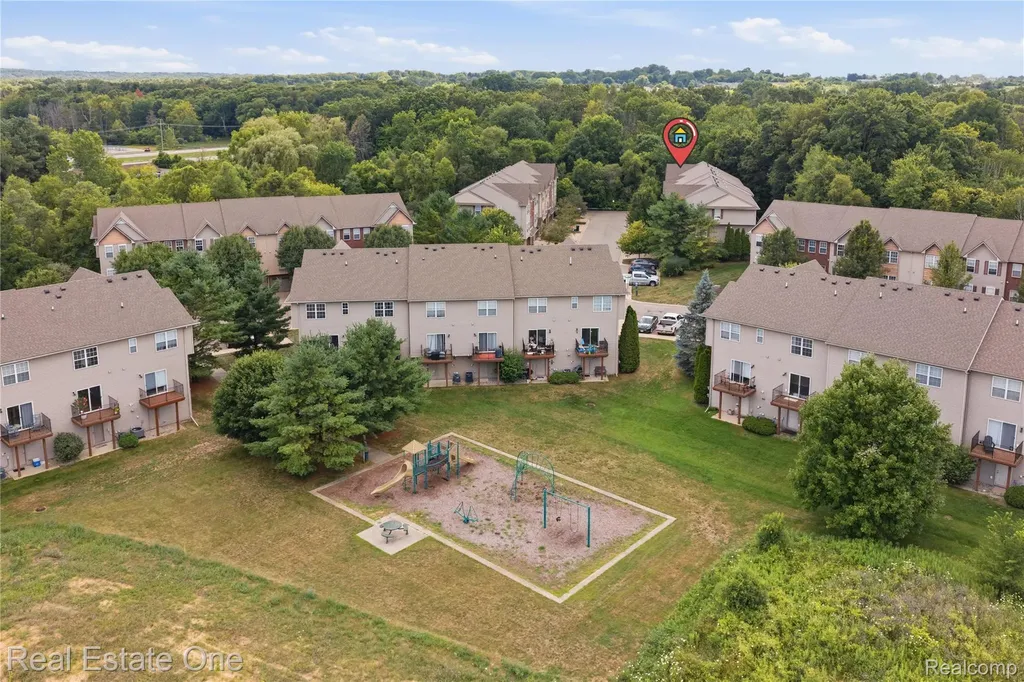 1615 Red Hickory Court Howell Township MI 48855