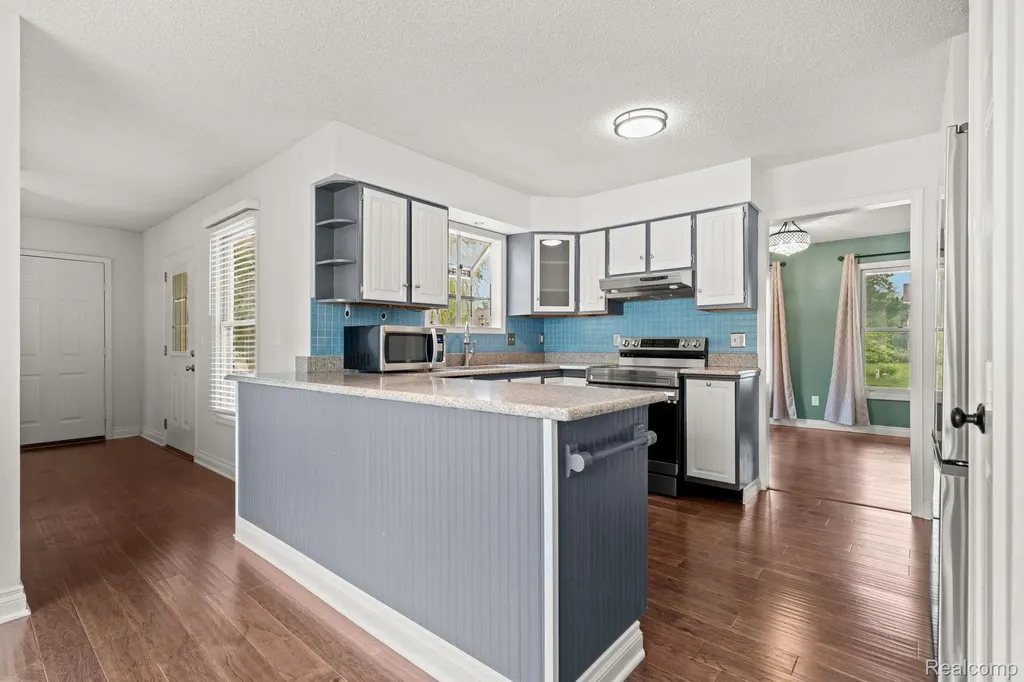 1205 Cody Circle Pittsfield Charter Township MI 48176