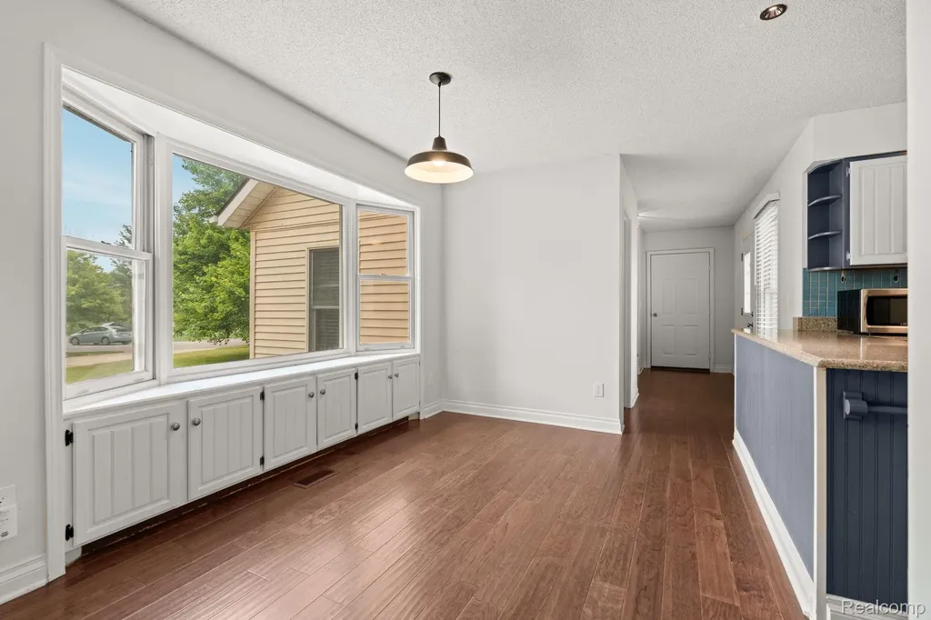 1205 Cody Circle Pittsfield Charter Township MI 48176