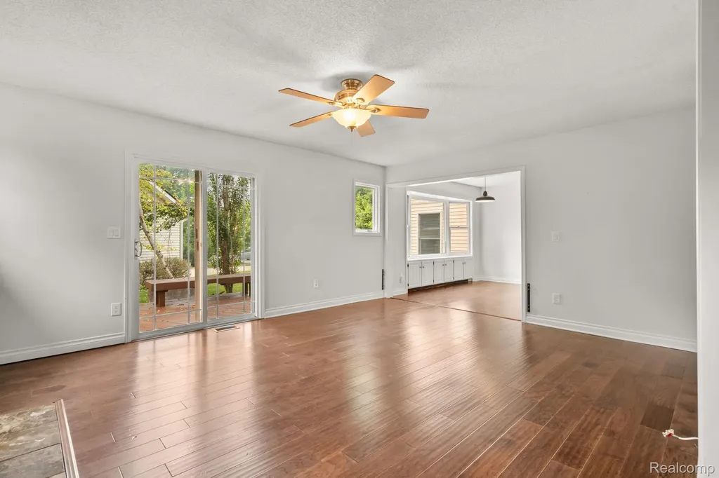 1205 Cody Circle Pittsfield Charter Township MI 48176