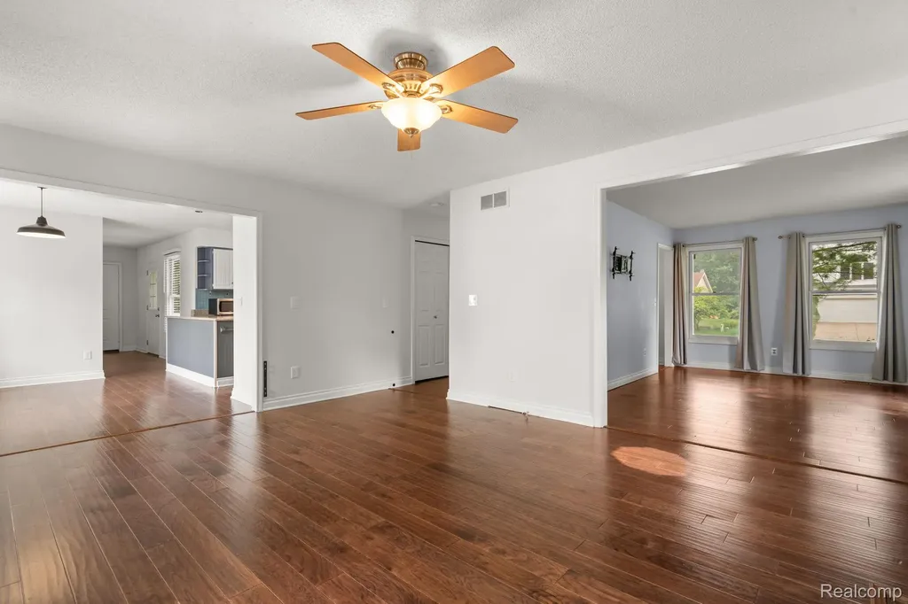 1205 Cody Circle Pittsfield Charter Township MI 48176
