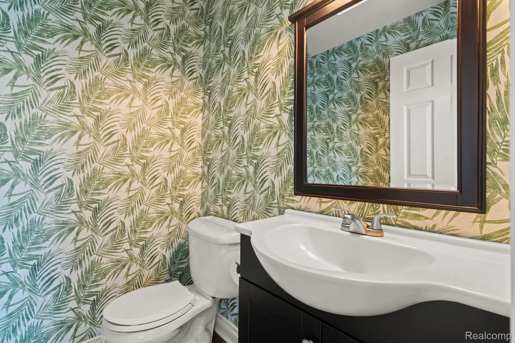 1205 Cody Circle Pittsfield Charter Township MI 48176