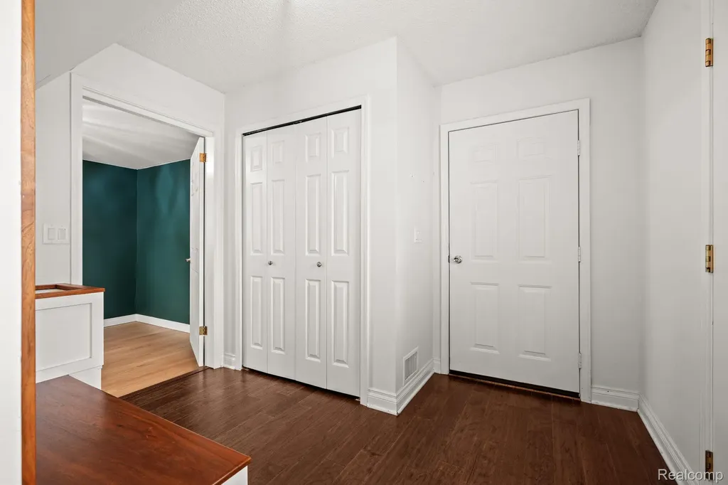 1205 Cody Circle Pittsfield Charter Township MI 48176