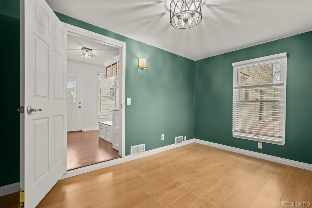 1205 Cody Circle Pittsfield Charter Township MI 48176