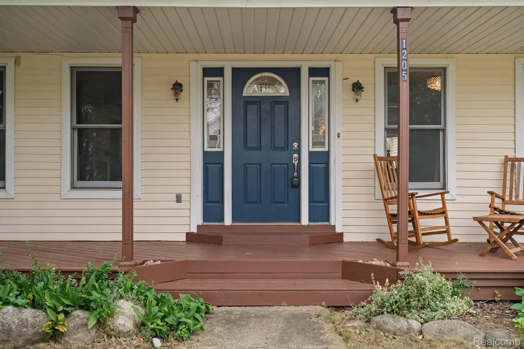 1205 Cody Circle Pittsfield Charter Township MI 48176