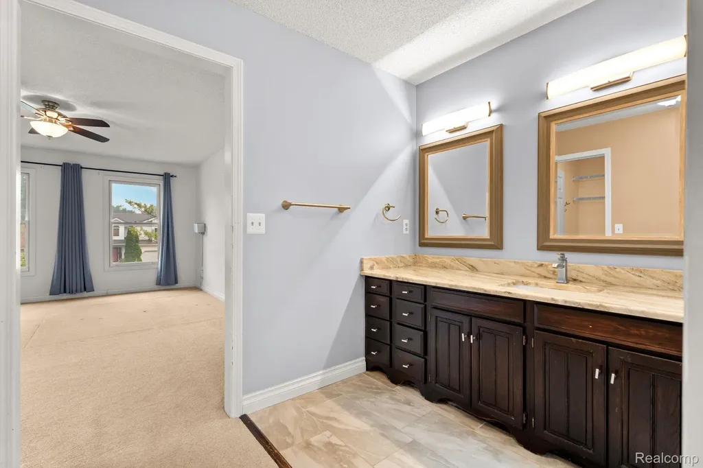 1205 Cody Circle Pittsfield Charter Township MI 48176
