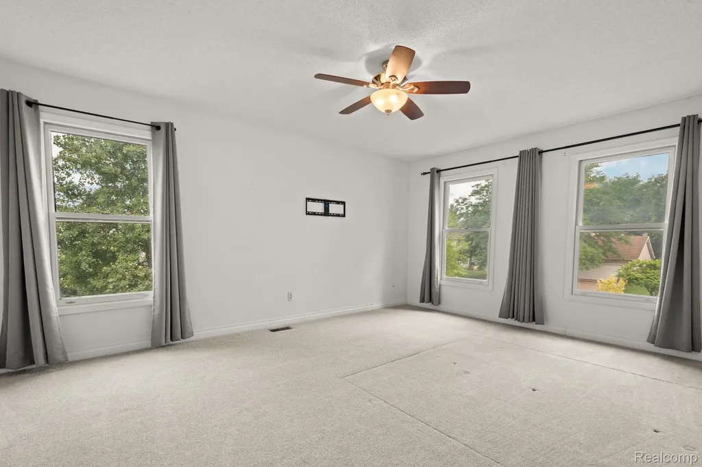 1205 Cody Circle Pittsfield Charter Township MI 48176