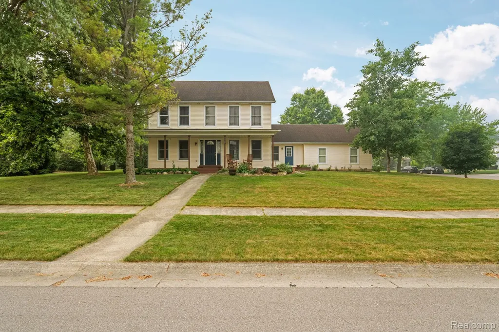 1205 Cody Circle Pittsfield Charter Township MI 48176
