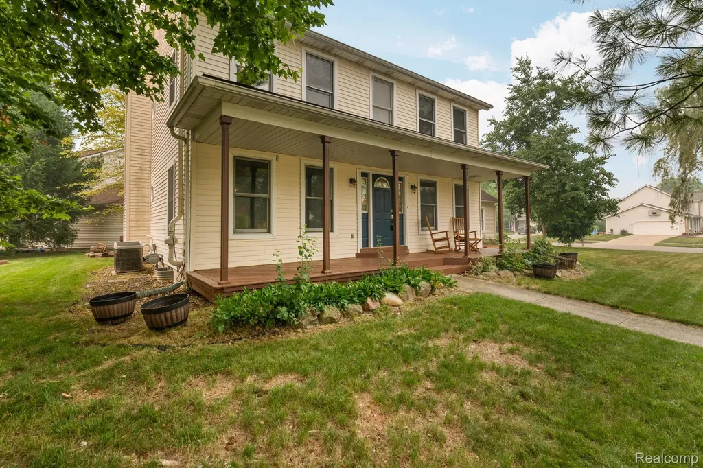 1205 Cody Circle Pittsfield Charter Township MI 48176