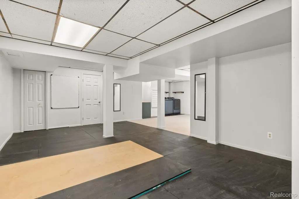 1205 Cody Circle Pittsfield Charter Township MI 48176