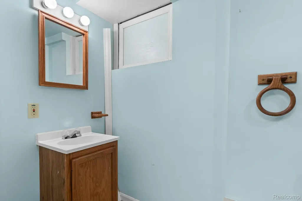 1205 Cody Circle Pittsfield Charter Township MI 48176