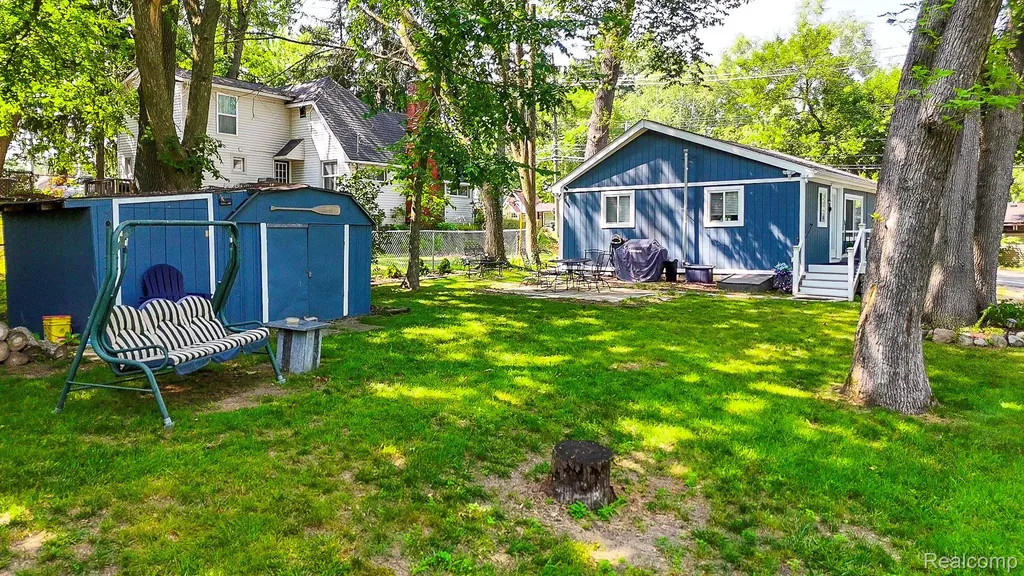 559 Heights Road Orion Charter Township MI 48362