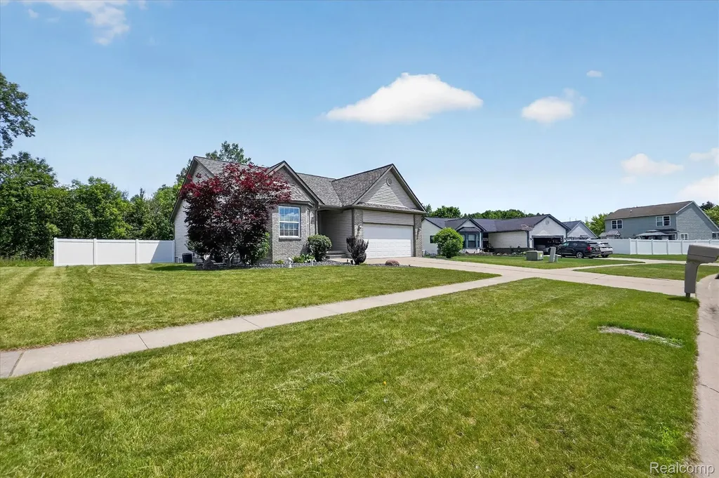 319 Pauline Pass Linden City MI 48451