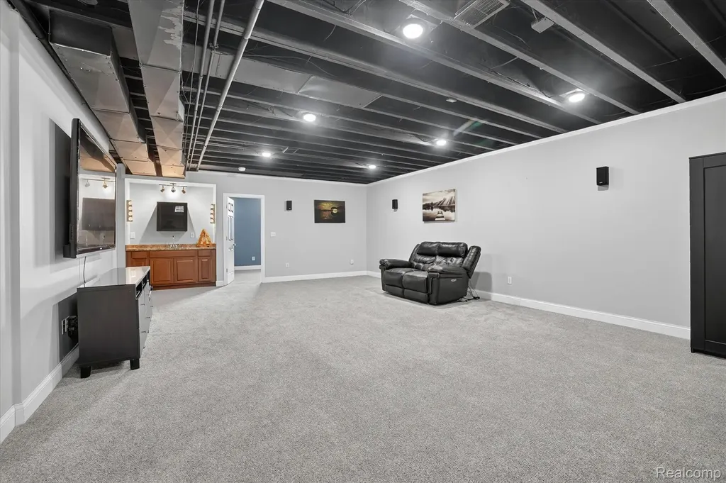 319 Pauline Pass Linden City MI 48451