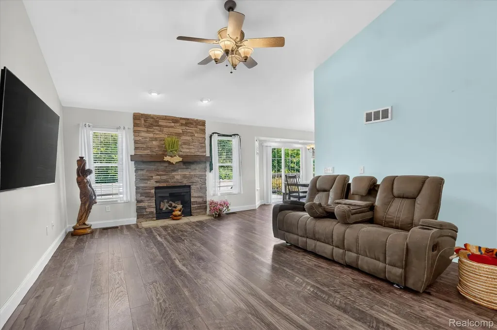 319 Pauline Pass Linden City MI 48451