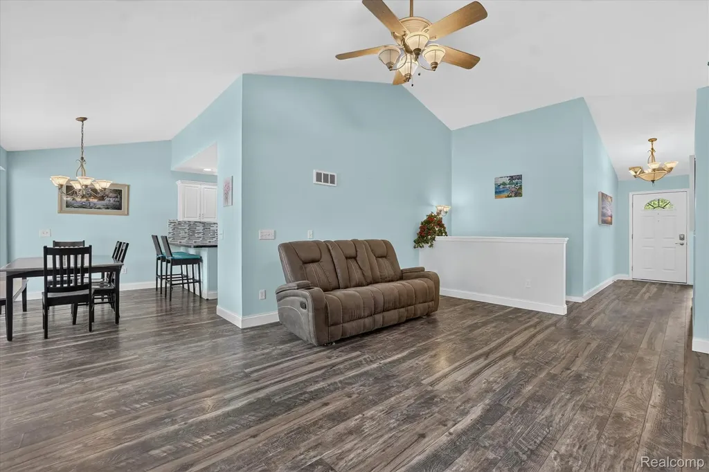 319 Pauline Pass Linden City MI 48451