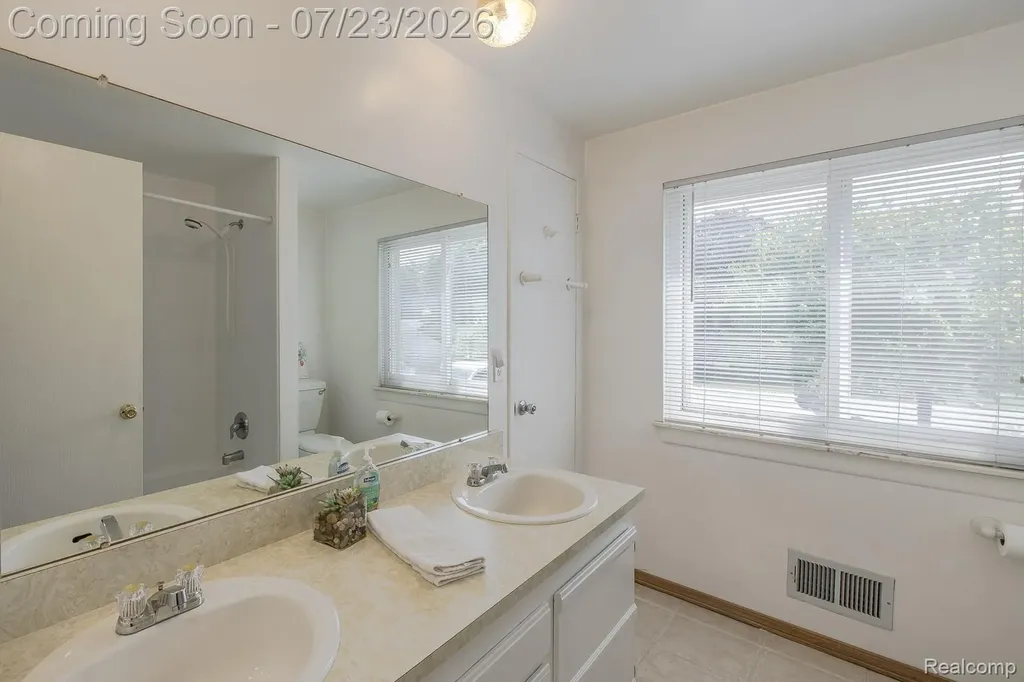 5235 Timber Ridge Trail Independence Charter Township MI 48346