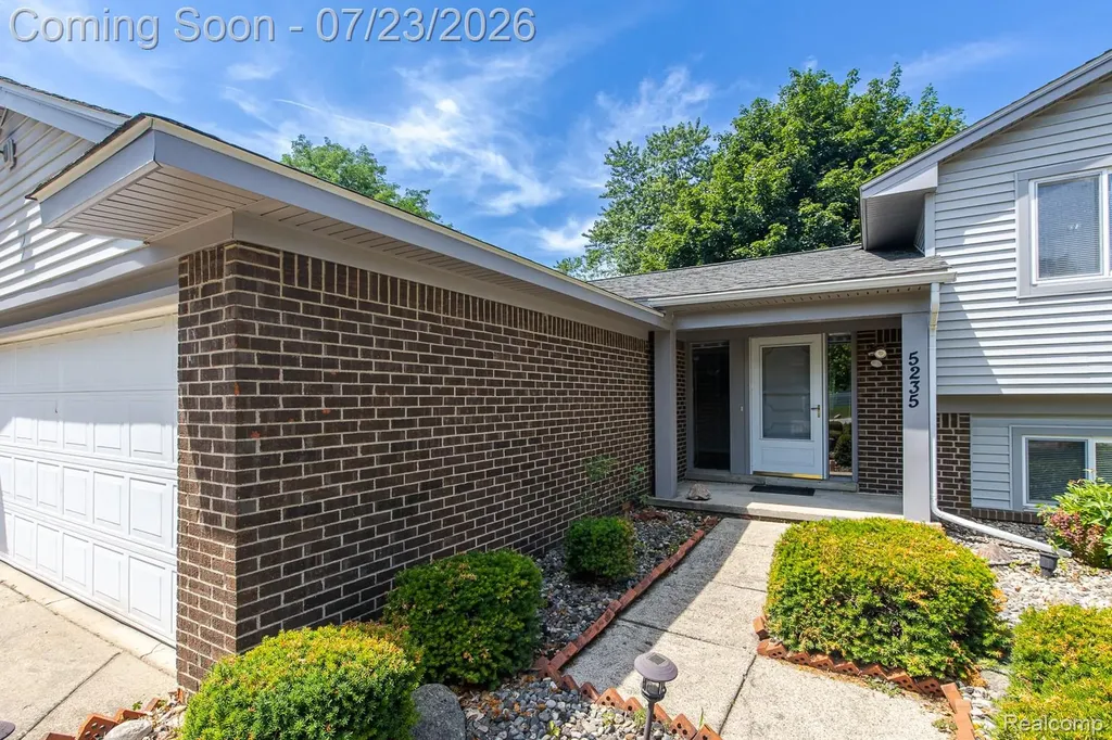 5235 Timber Ridge Trail Independence Charter Township MI 48346