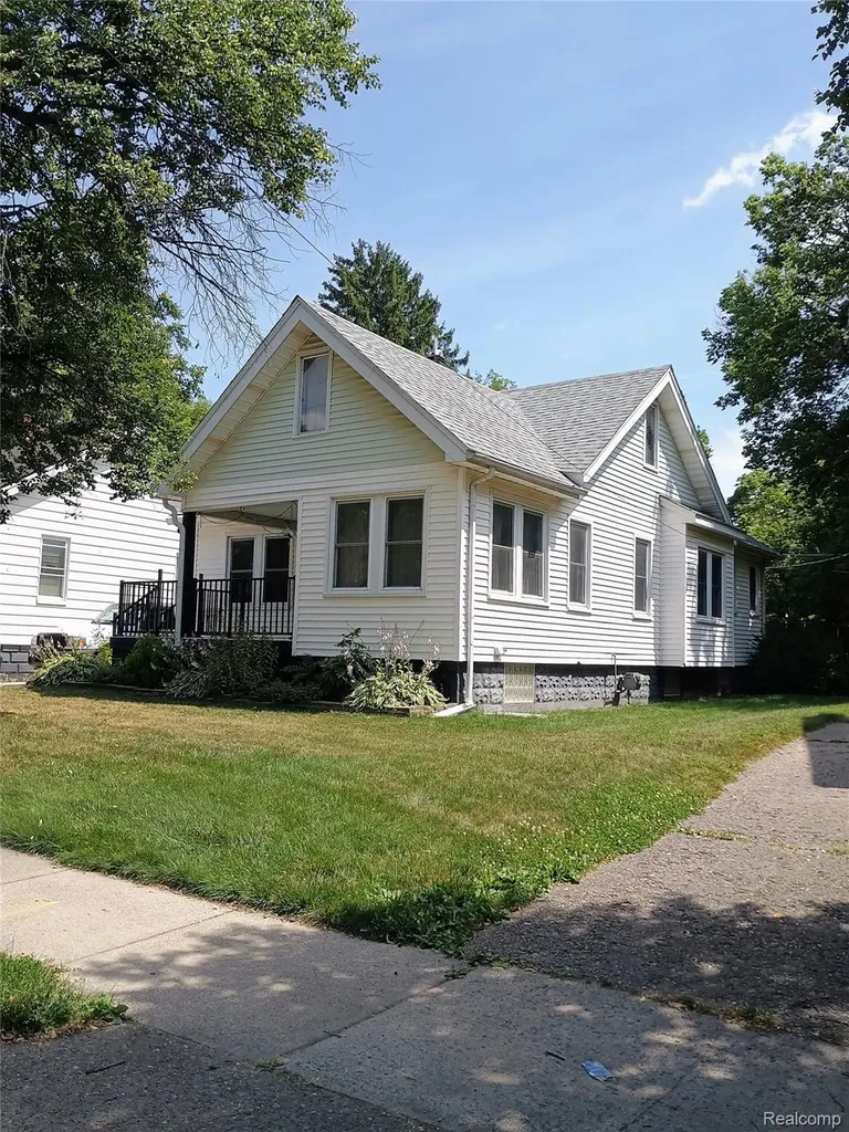 23 Spokane Drive Pontiac City MI 48341