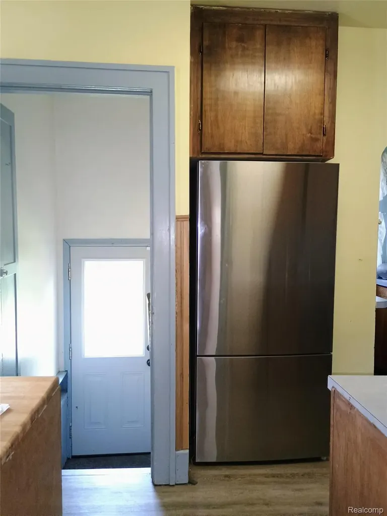 23 Spokane Drive Pontiac City MI 48341