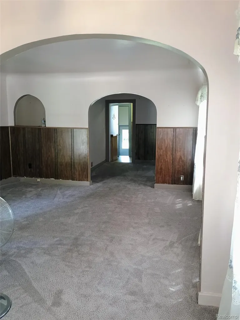 23 Spokane Drive Pontiac City MI 48341
