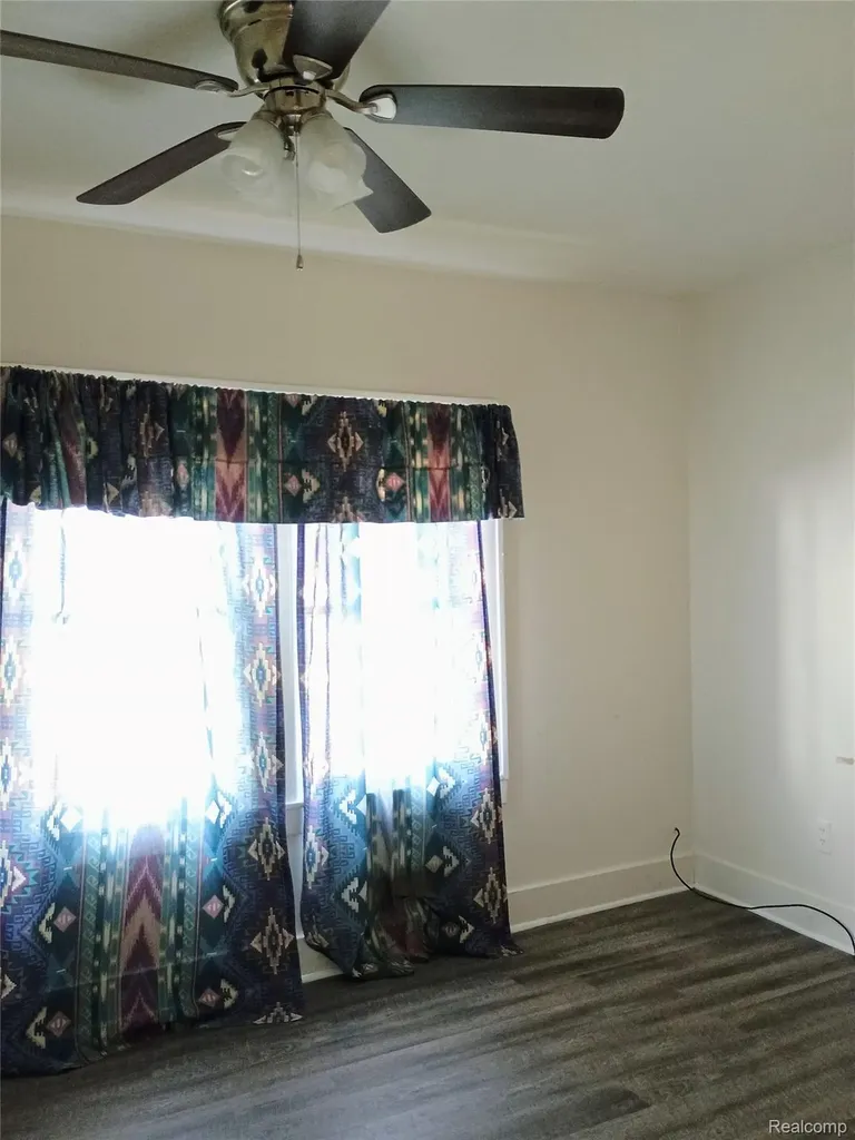 23 Spokane Drive Pontiac City MI 48341