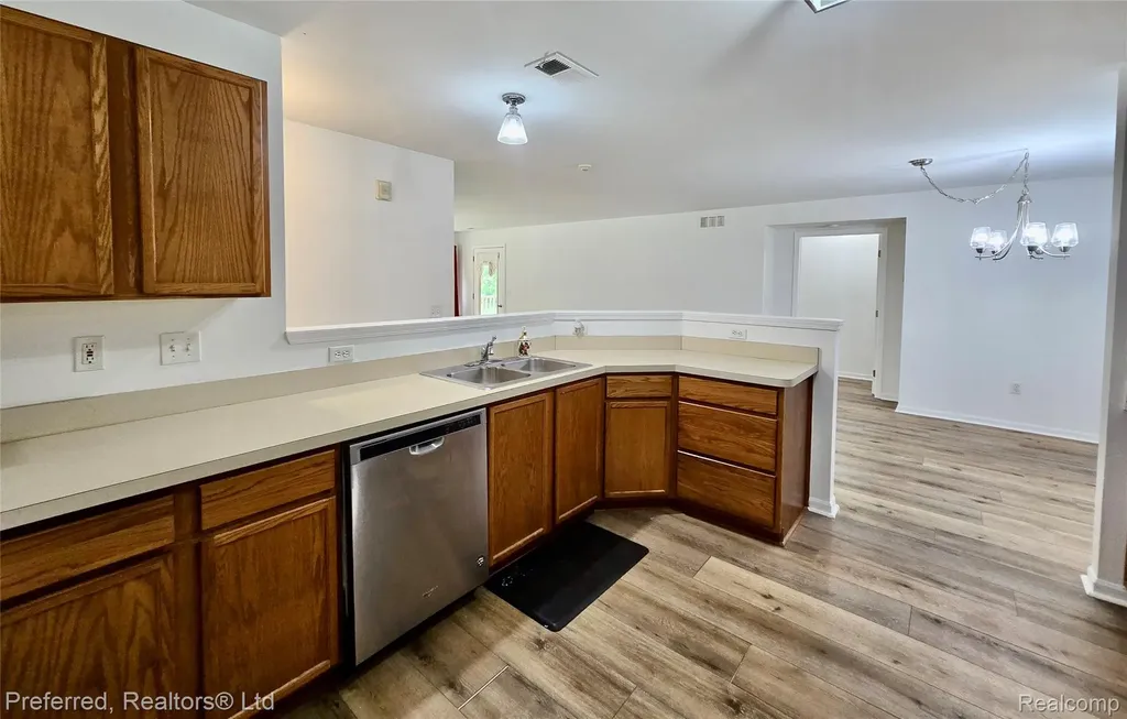 47865 Cardiff Avenue Canton Charter Township MI 48188