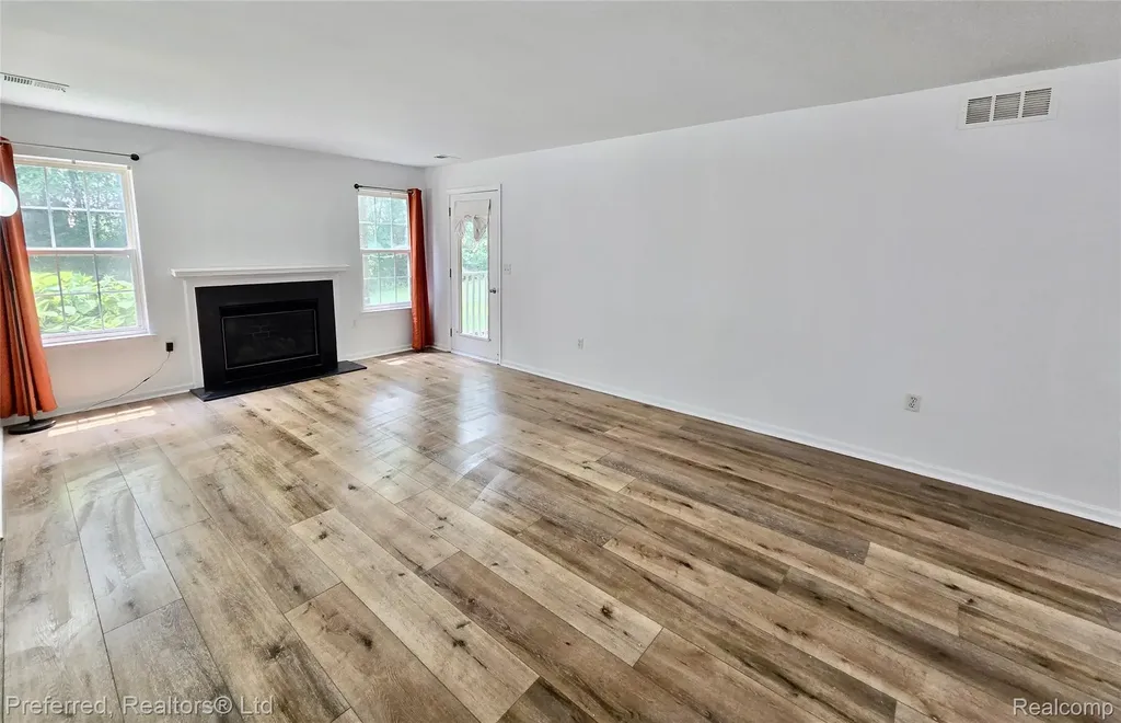 47865 Cardiff Avenue Canton Charter Township MI 48188